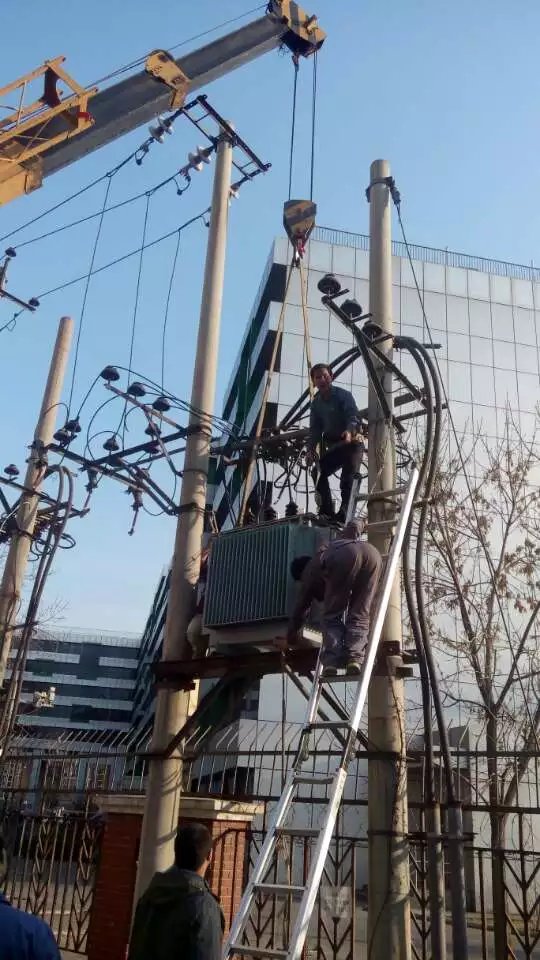 北京怡美家園小區(qū)變壓器更換